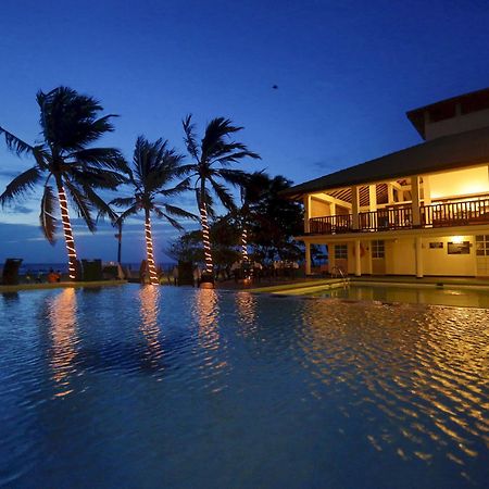 Catamaran Beach Hotel Negombo Exterior foto